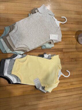 Lullaby Size 3-6 Month Bodysuits